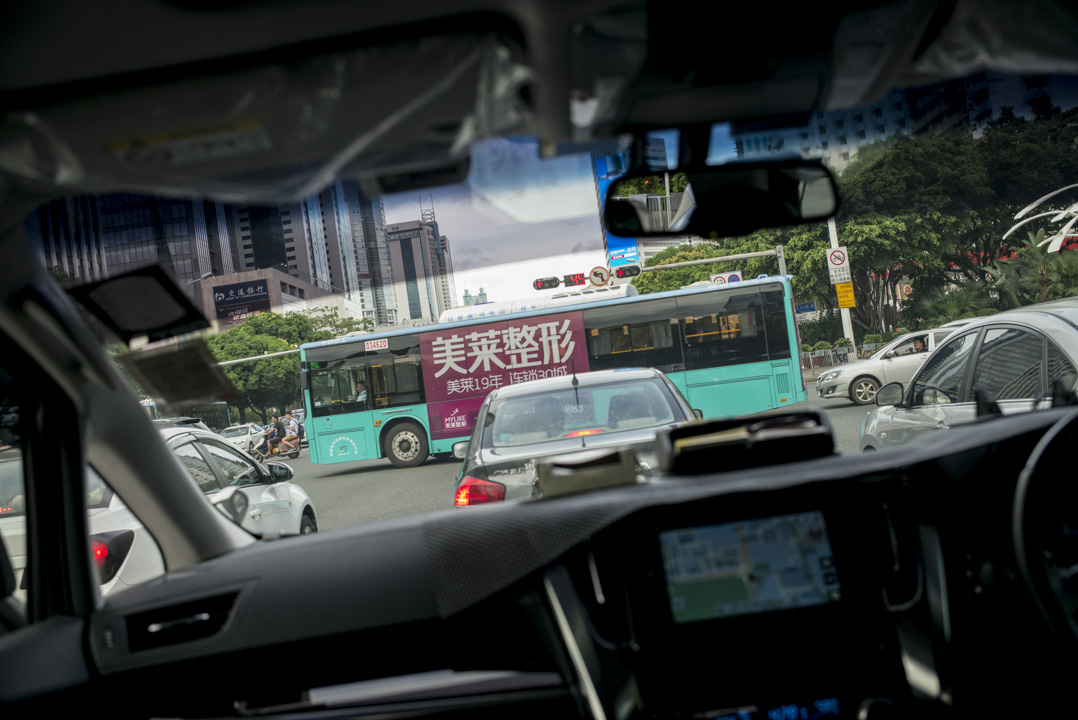 達哥說,不知道未來會怎樣,「香港現在還是有優勢,以後不知道了。」