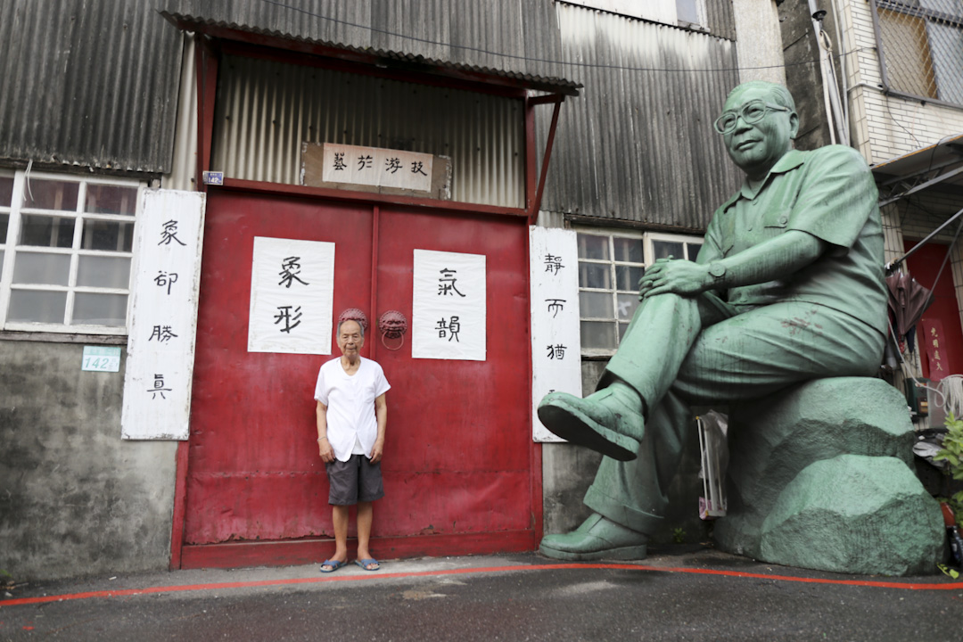 大半輩子專作蔣介石雕像,現年93歲的雕塑家魏立之。