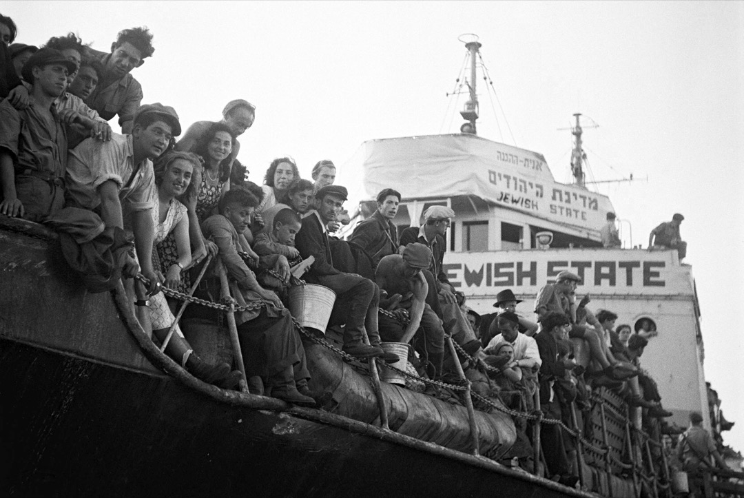 1947年,英国当局驱逐犹太移民。