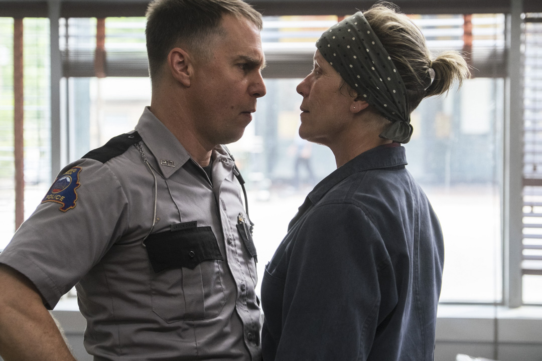《广告牌杀人事件》(Three Billboards Outside Ebbing, Missouri)电影剧照。