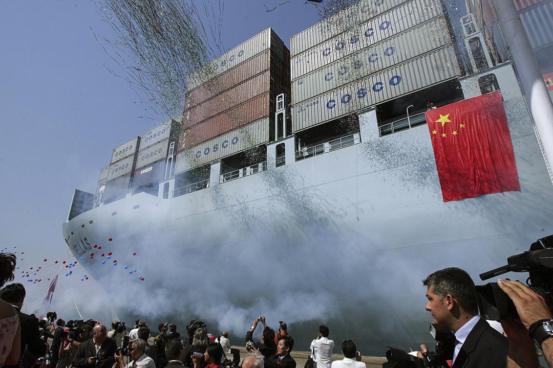 北京至今主要依賴經濟外交,利用貿易和經濟聯繫來加強與鄰邦和其他國家的政治和戰略關係。但是,在國際關係中金錢買不到忠誠。影響力是來自共同價值觀的建立和軟實力的提升。圖為中國的航運公司向希臘造船廠提供建築合同。