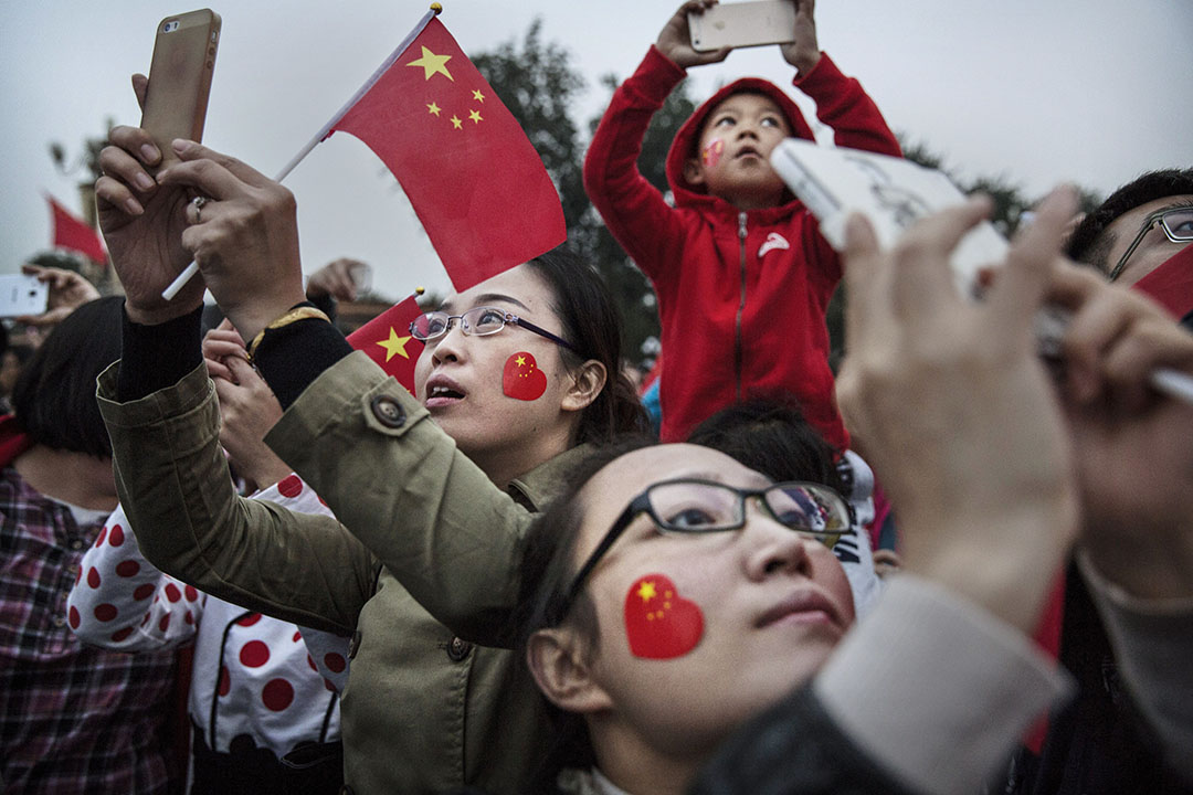 在普遍民族主义历史的渲染下,中国的普罗大众都急切期待著中国”大国崛起“的这一时刻的完成。