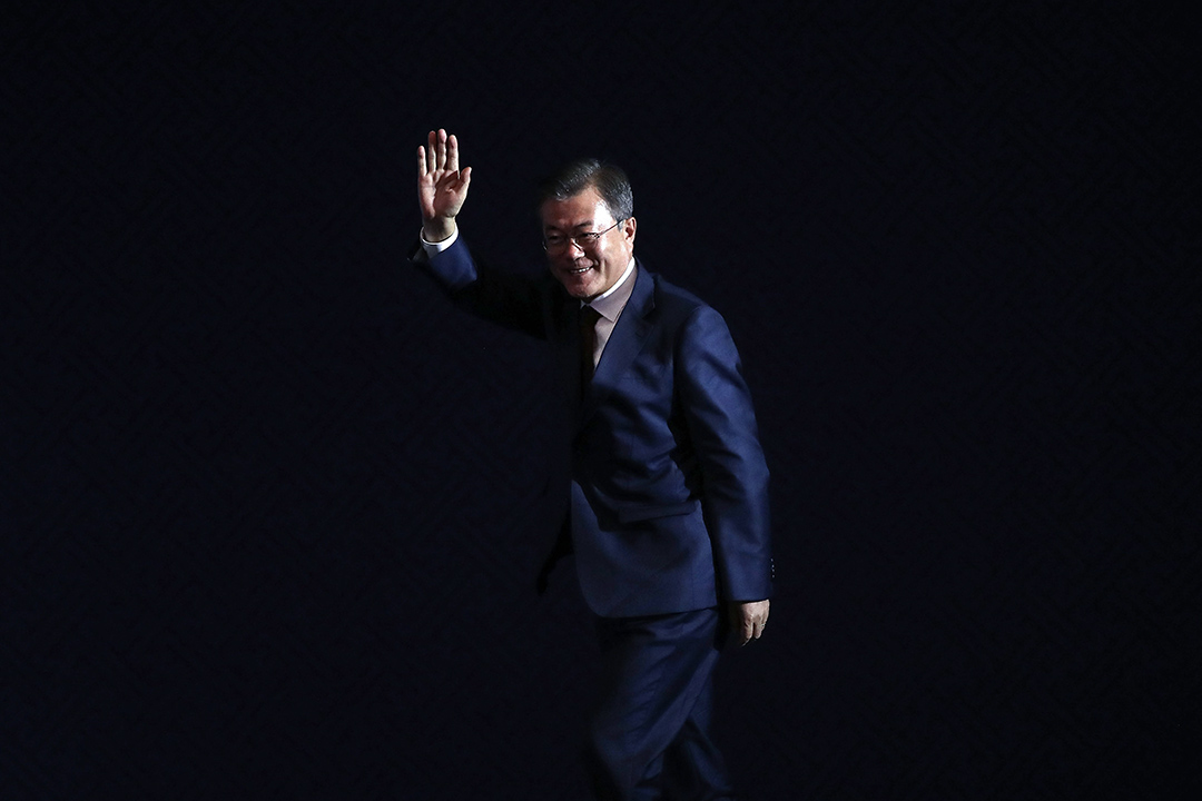 這半個多月來,文在寅一直扮演著金正恩的傳聲筒,金正恩的言談內容,已成文在寅的重要政治資產。
