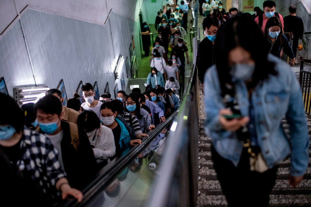 2020年5月13日,北京鐵路站的人潮。