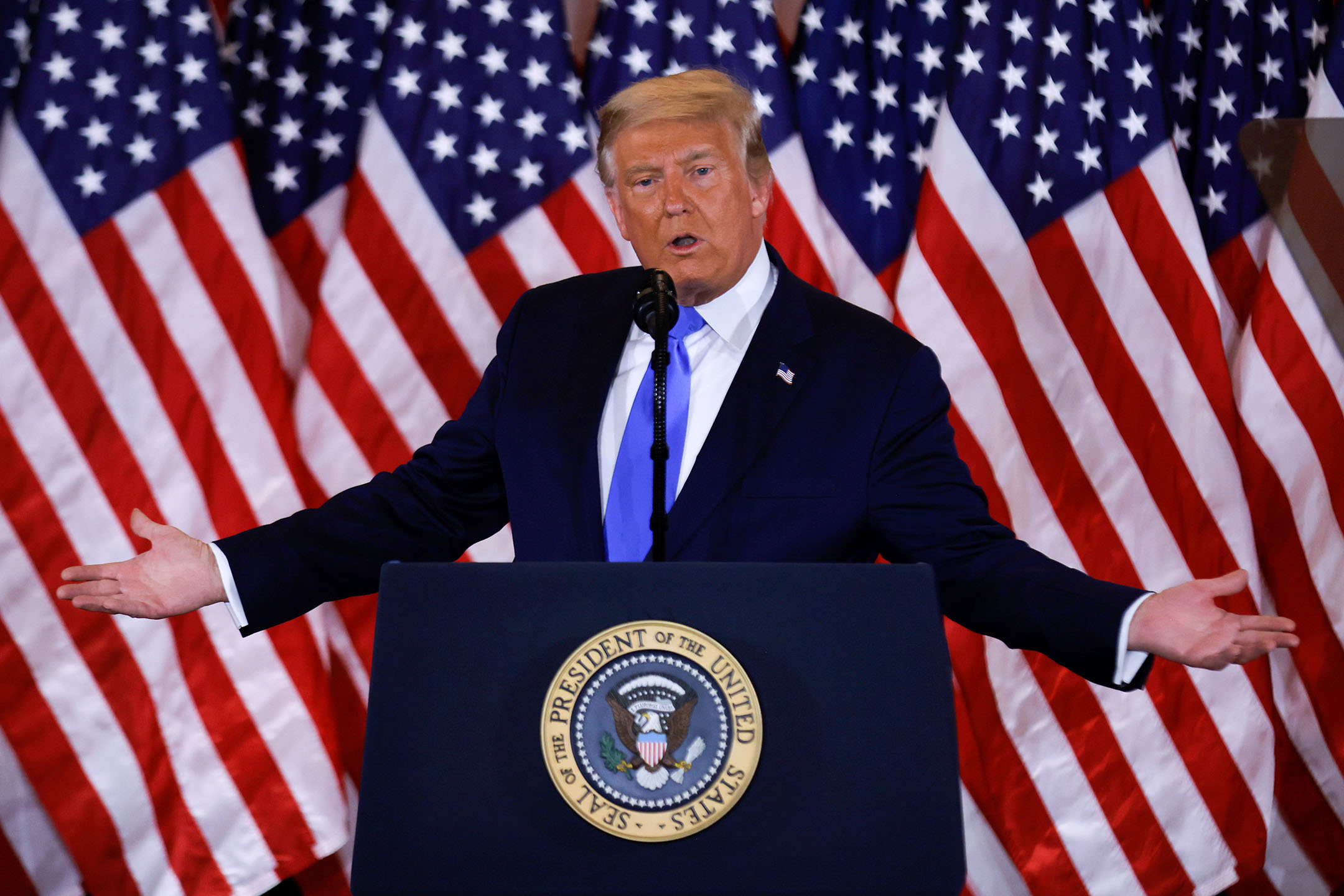 2020年11月4日美國華盛頓白宮,美國總統特朗普就美國總統大選的初步結果發表講話。