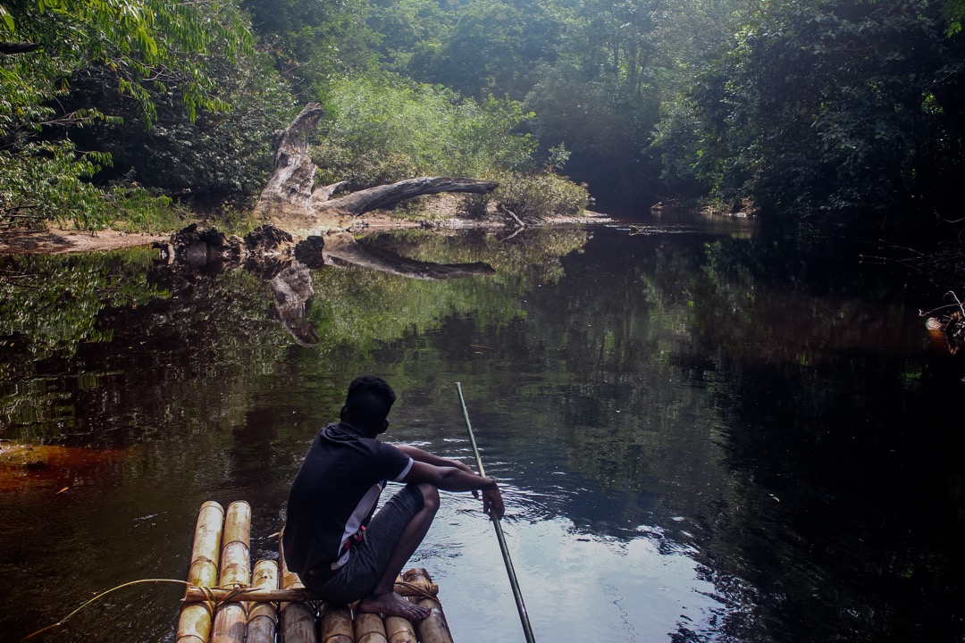 婆丹河(Sungai Pertang)是巴迪族常用的河流。过去,他们时常会在这条河流上洗澡玩乐。