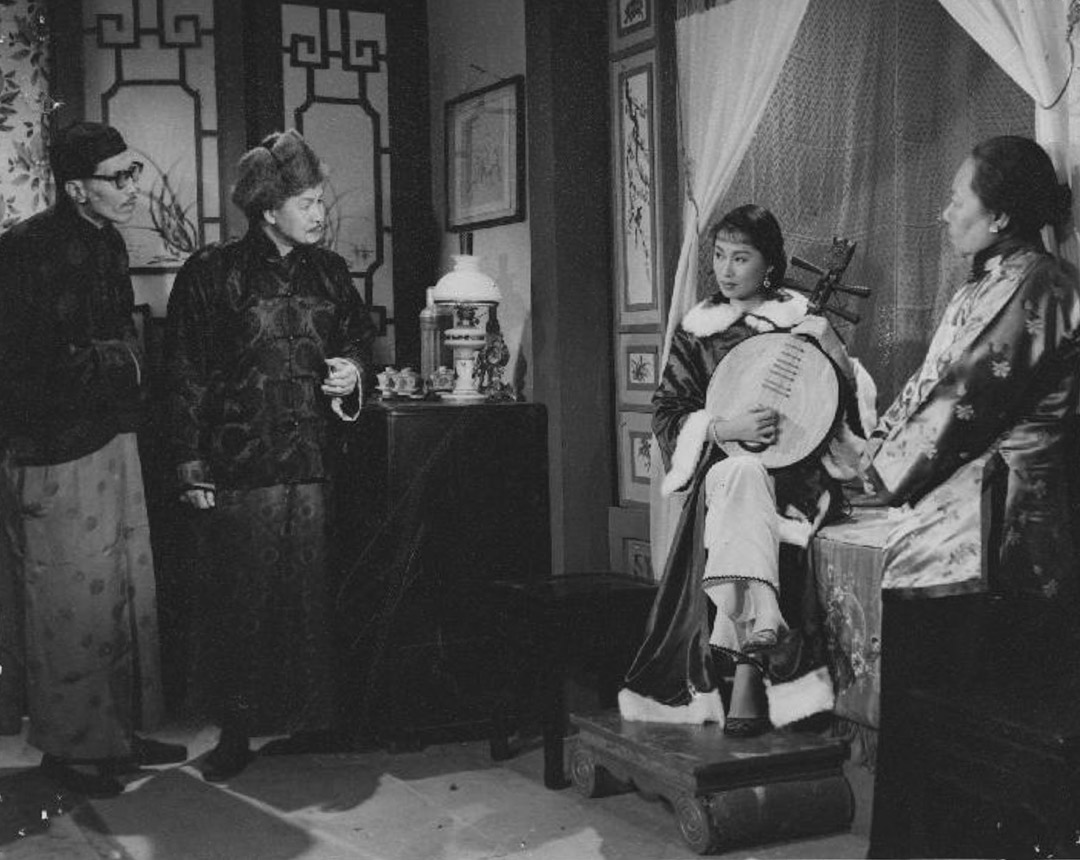 《胭脂虎》(1955)剧照。