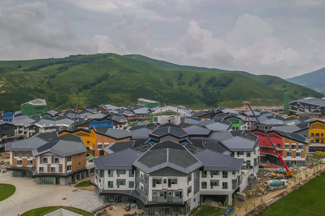2021年7月28日,河北張家口市為北京2022年冬奧會所建的崇禮區太子城雪鎮鳥瞰圖。