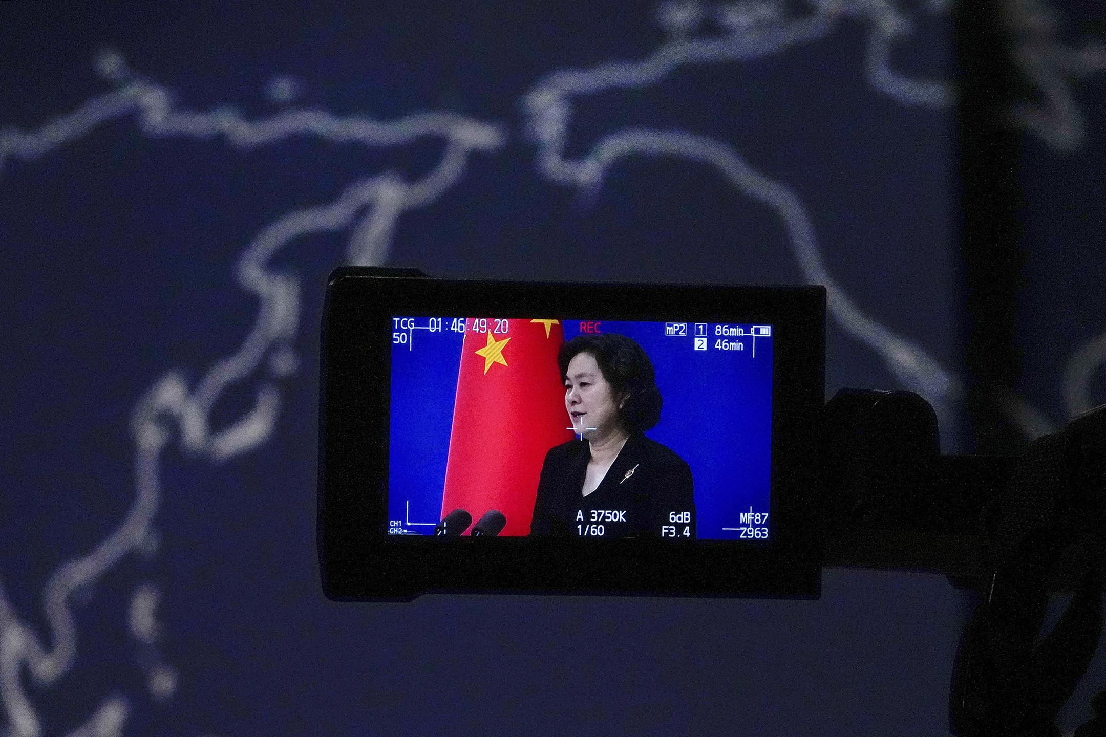 2022年8月3日,中國外交部發言人華春瑩在北京外交部辦公室舉行的簡報會上。