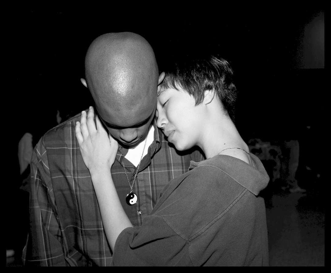 1993年,堪薩斯,戀人梅與昆西在亞裔美國人節上。