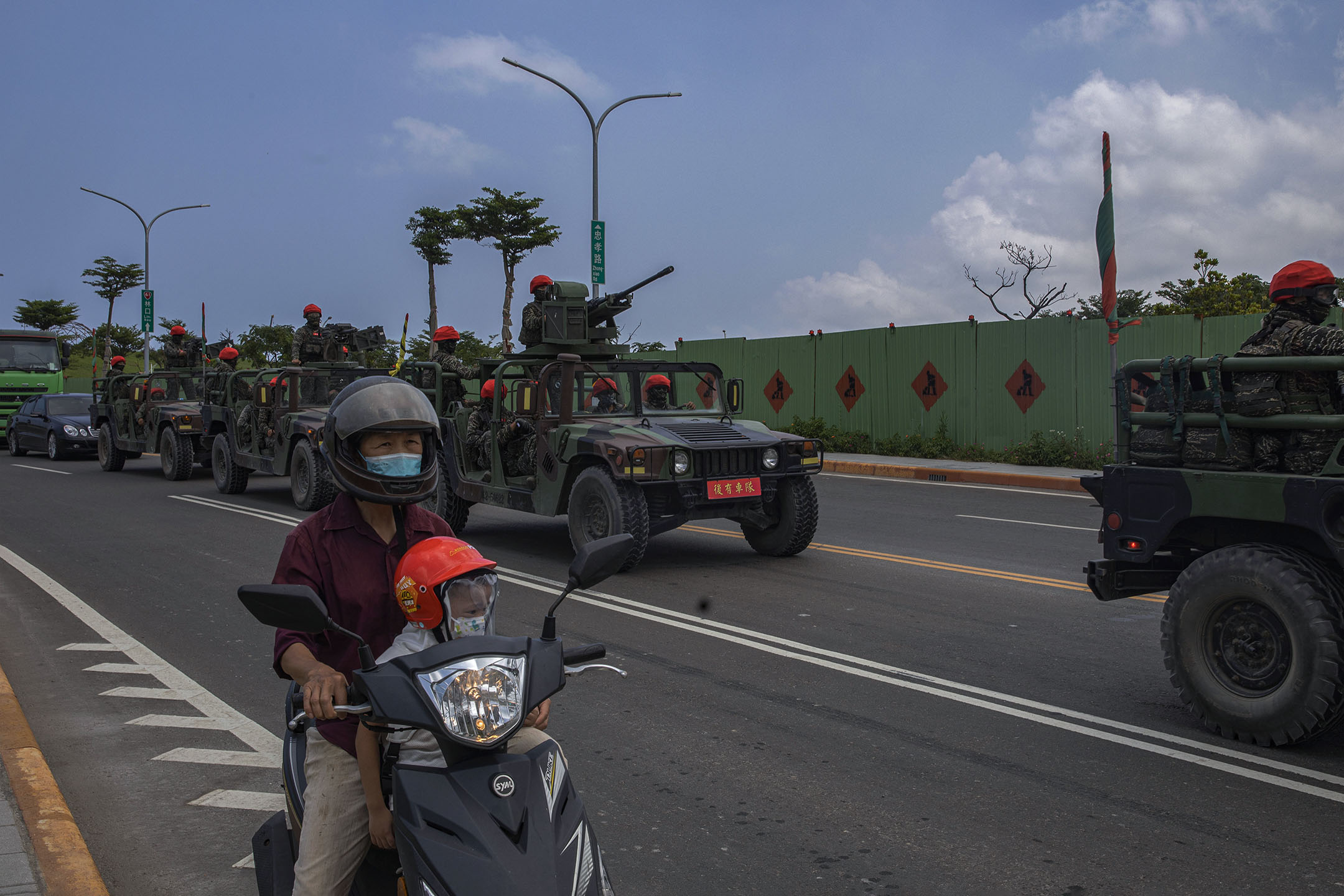 2022年7月27日，軍方於台灣新北市八里海岸進行「聯合反登陸作戰」演習。