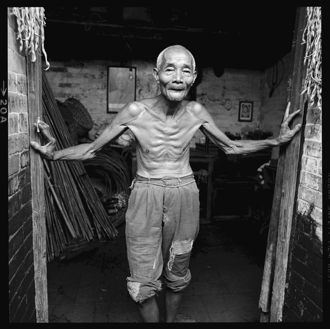1982年,廣州南郊五保戶老人。