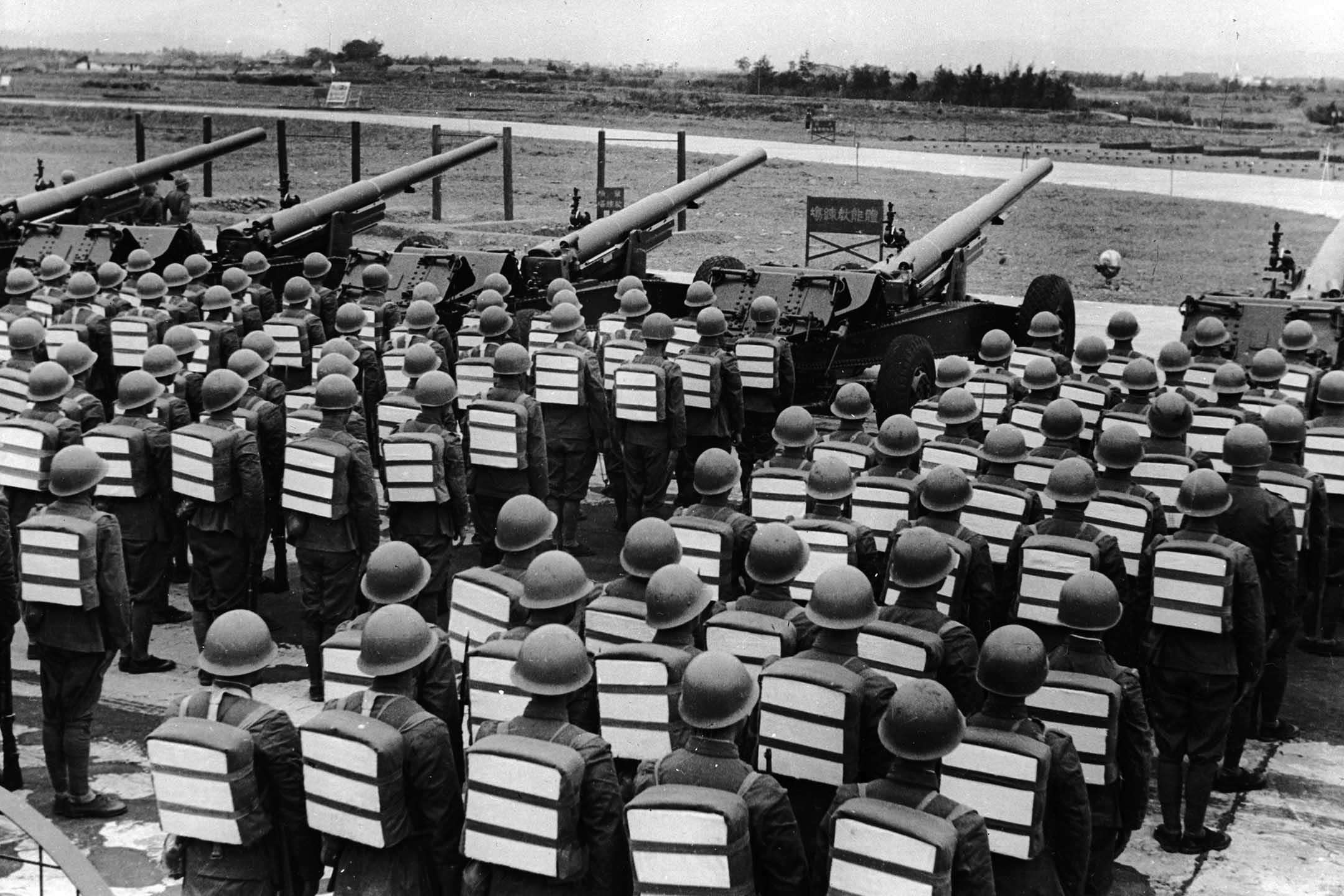 1954年,援軍抵達金門。