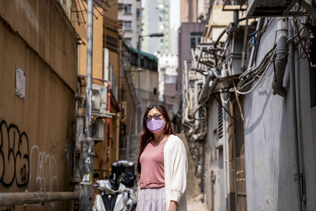 恩恩是跨性別女性，外型和行為舉止都和社會對女性的固有形象一致。