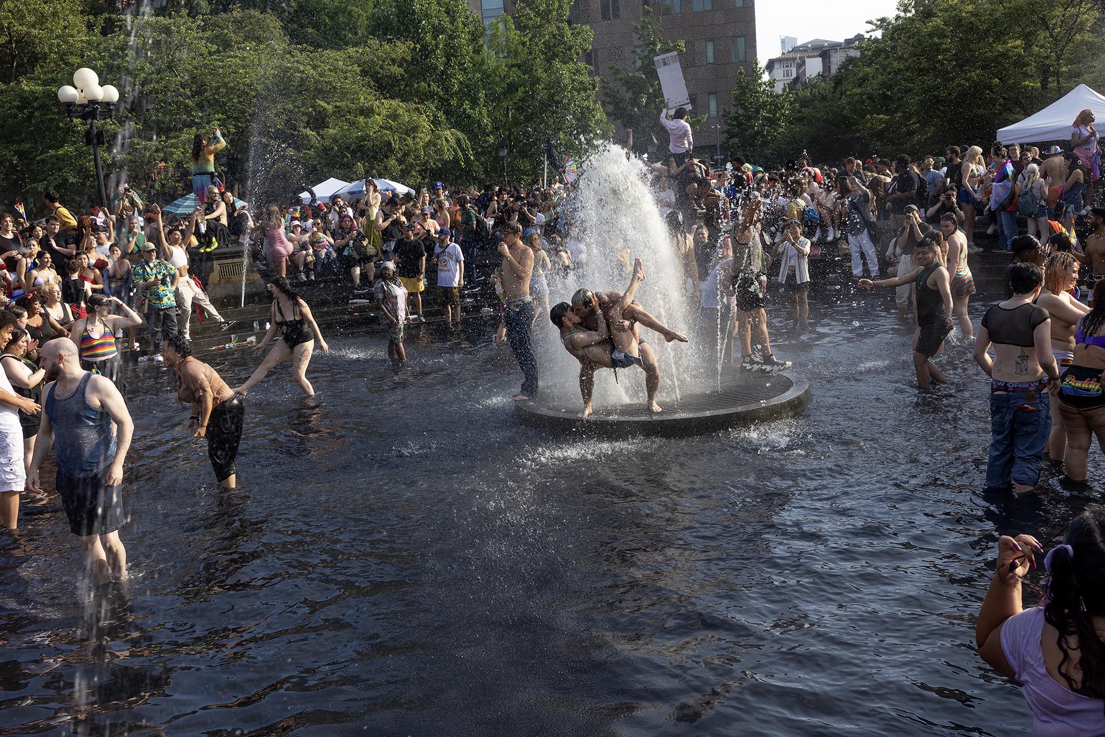 2023年6月25日,紐約市一年一度的同志遊行。攝:Andrew Lichtenstein/Corbis via Getty Images