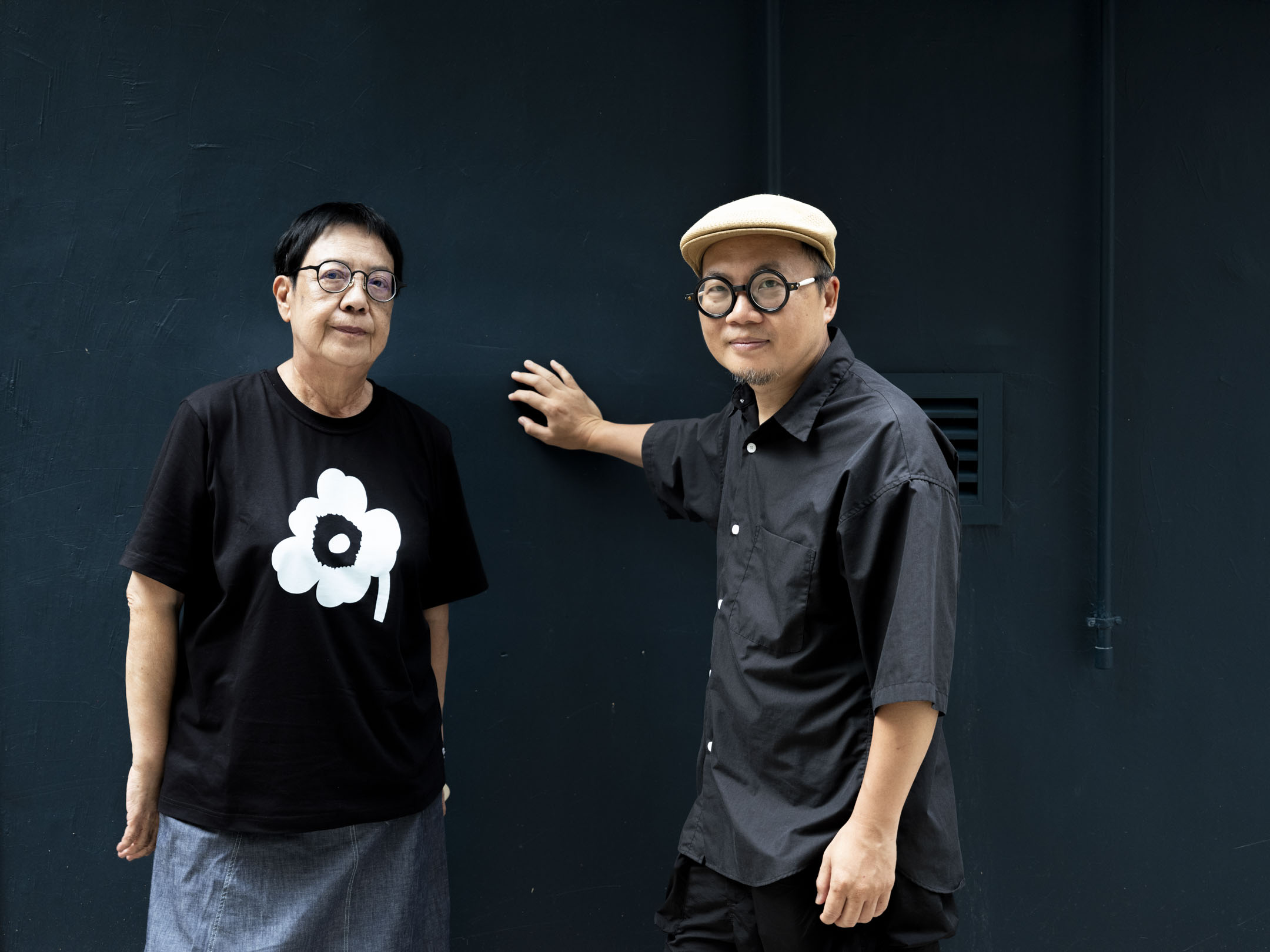 紀錄片《詩》導演許鞍華與詩人廖偉棠。攝：林振東/端傳媒