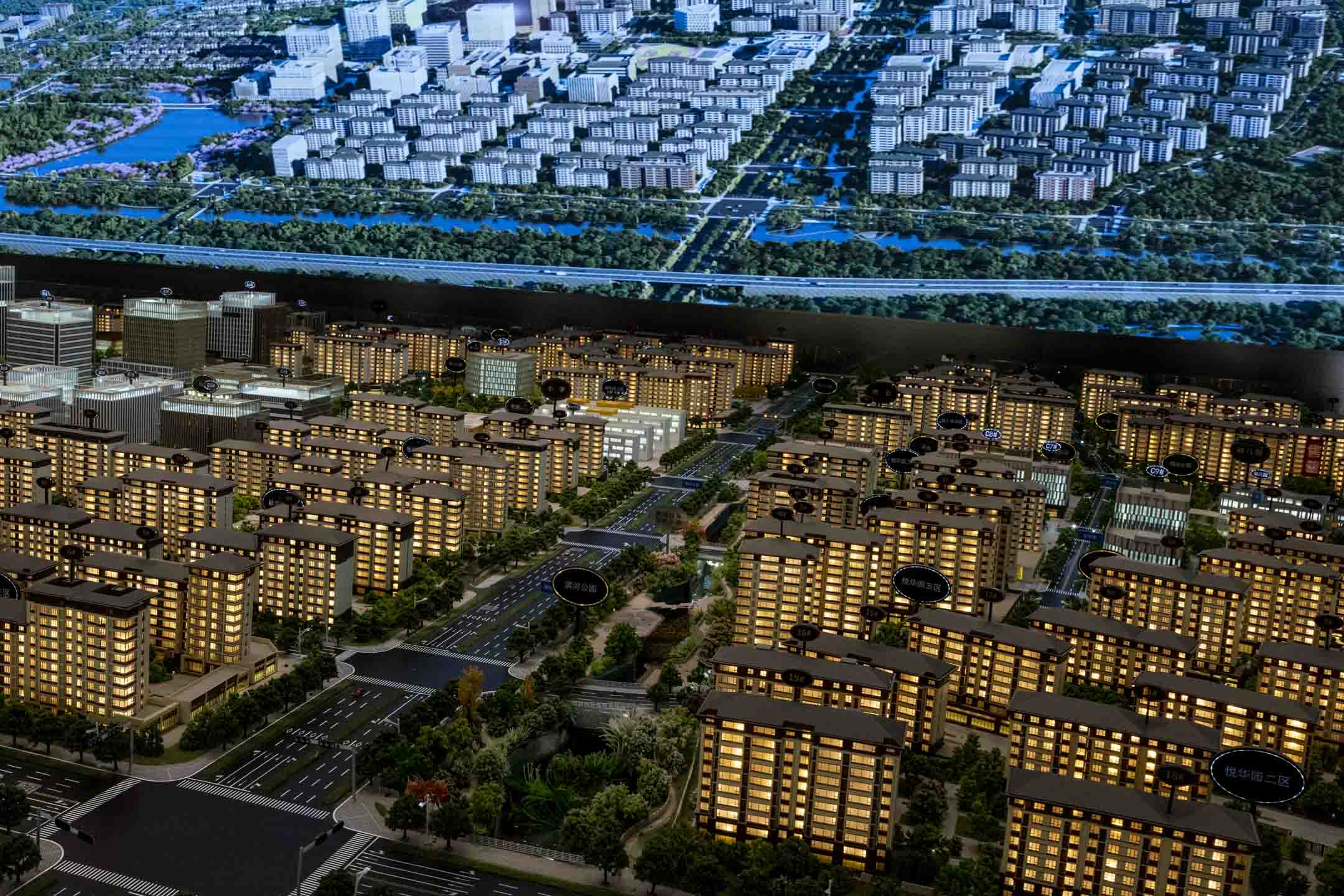 2023年,雄安首個商品樓的售樓中心。攝:林文清/端傳媒
