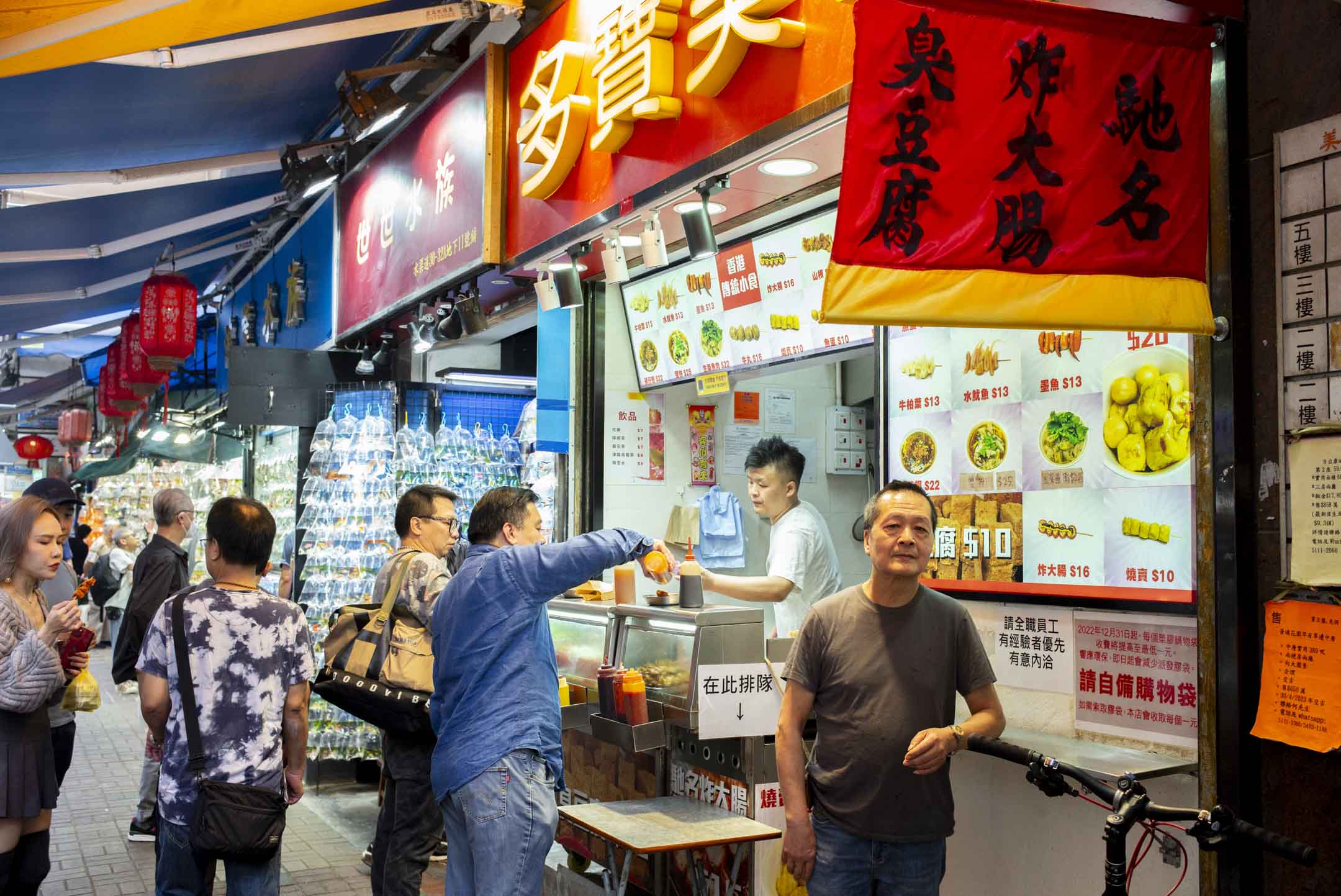 旺角港式小吃店的馬先生。攝:林振東/端傳媒