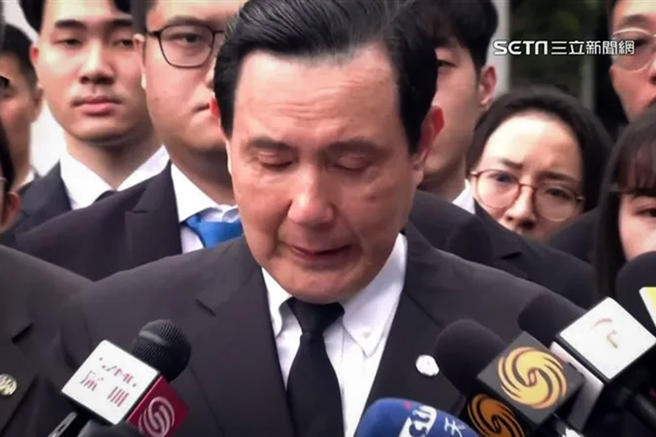 台灣前總統馬英九出訪中國,期間數度落淚哽咽。圖:影片截圖