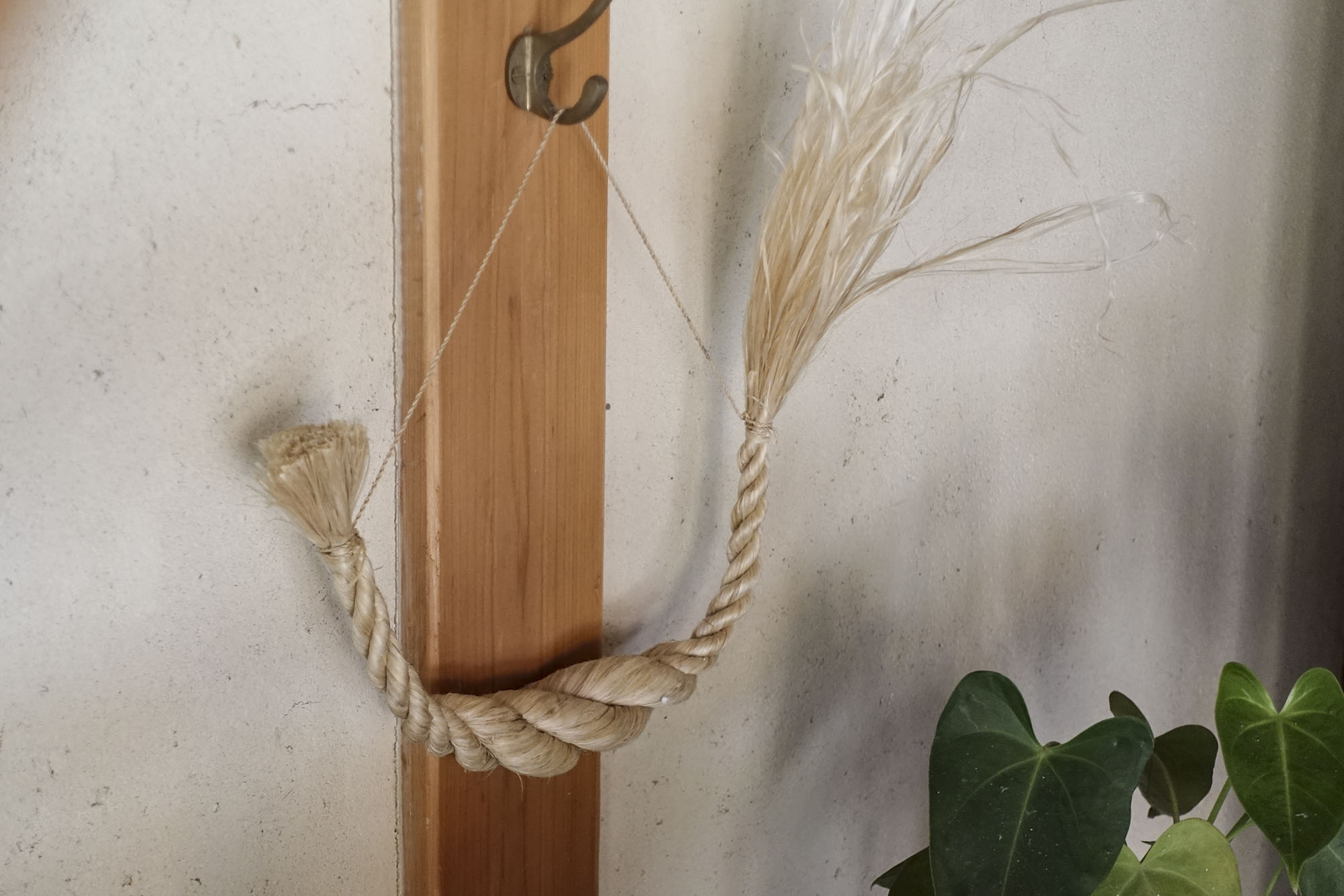 他们制作的注连绳。摄影:林琪香