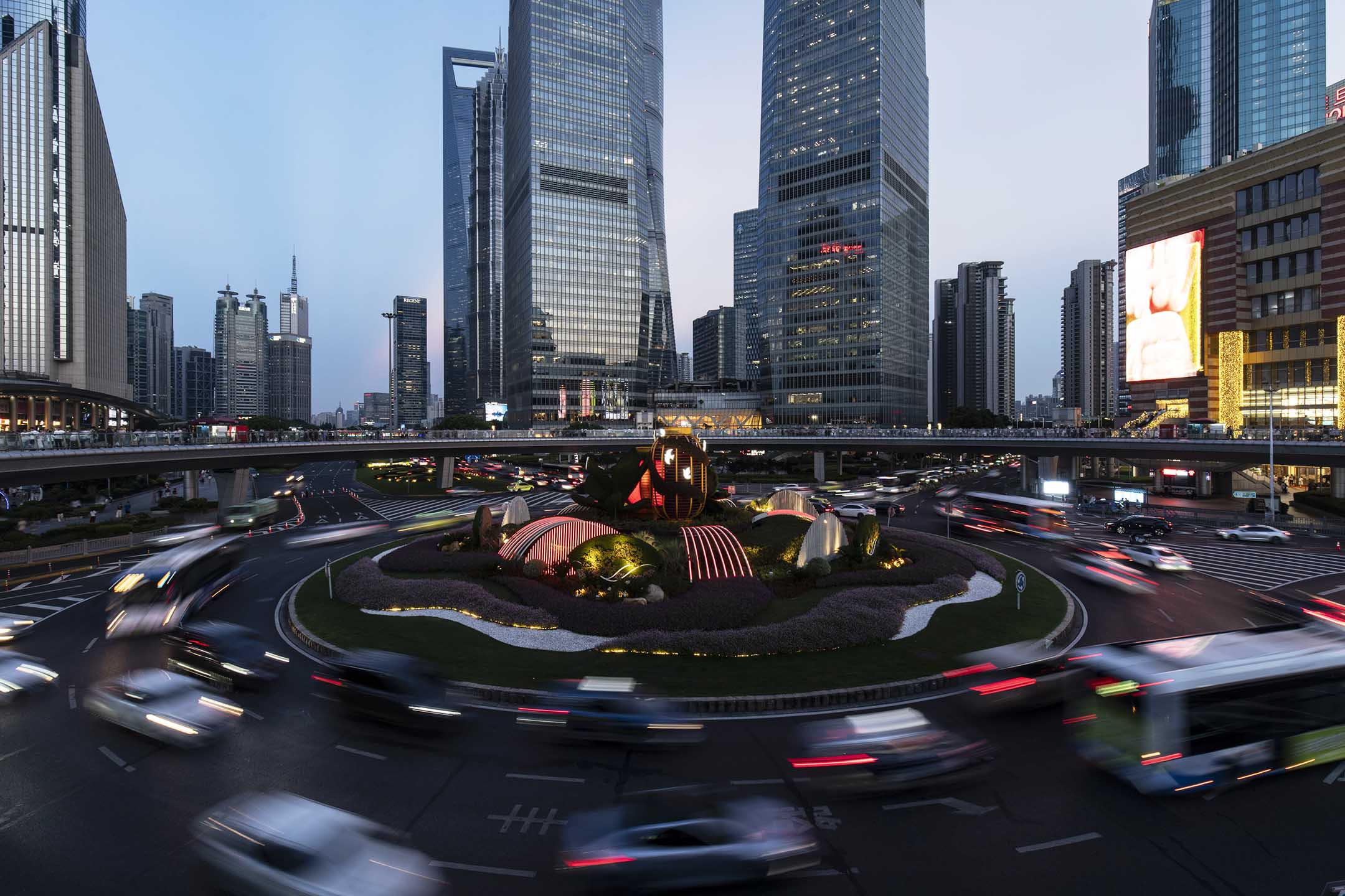 2024年8月7日,上海浦東陸家嘴金融區。攝:Qilai Shen/Bloomberg via Getty Images