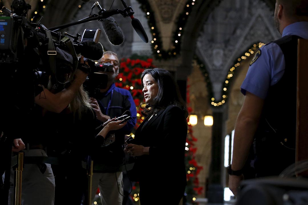 加拿大司法部长王州迪（Jody Wilson- Raybould）接受传媒访问。摄 : Chris Wattie/REUTERS