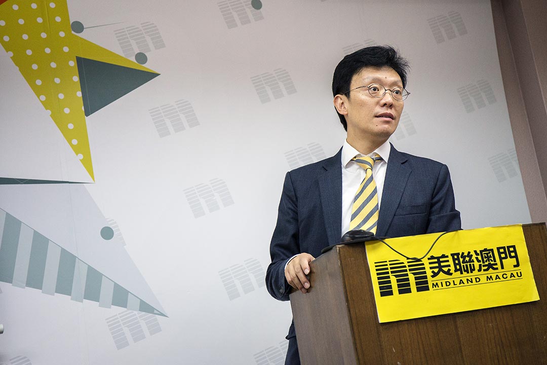 张一辉目前家在香港,住在珠海,工作在澳门。摄:Billy H.C. Kwok/端传媒
